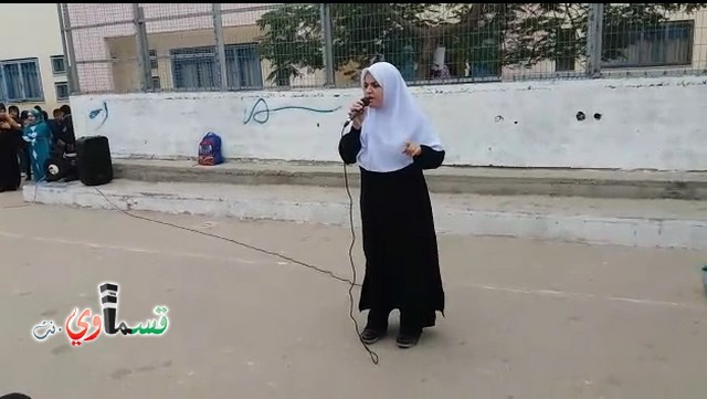 فيديو: طلاب مدرسة جنة ابن رشد يؤدون صلاة الاستسقاء في ساحة المدرسة بعد انحباس الامطار 